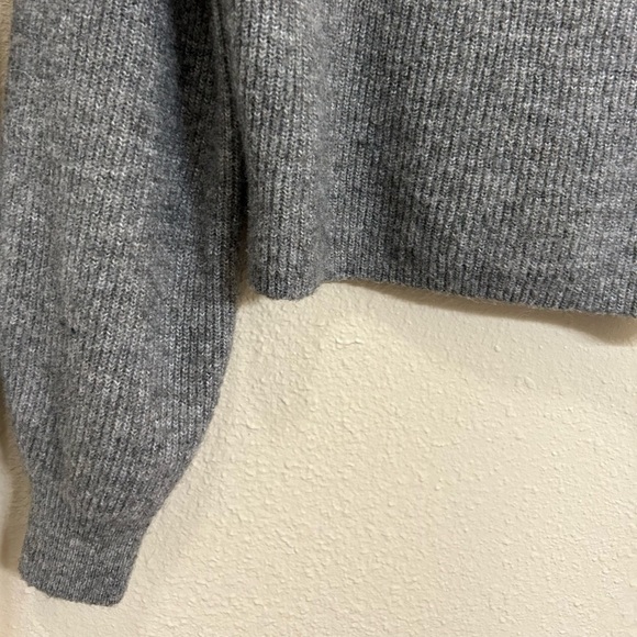H&M Rib-knit Cropped Sweater - Picture 9 of 14